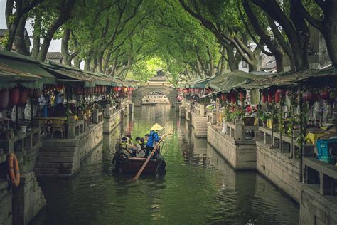 苏州北有什麼好玩的 當我們談論蘇州時，不妨也細究一下它的周邊，看看那些隱藏的小鎮與風景是否值得探索。